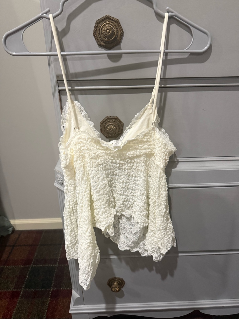 Tilly's Cream Lace-Trim Crinkle Cami